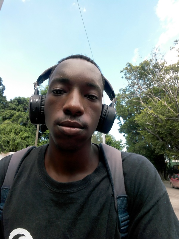 Date this pretty Cuba man Yohan from La Habana CU657