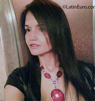 Date this foxy Colombia girl Carolina from Bogota CO26872