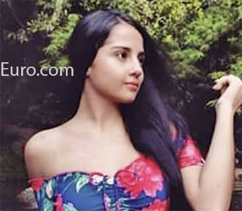 Date this voluptuous Colombia girl Carolina from Bogota CO26880