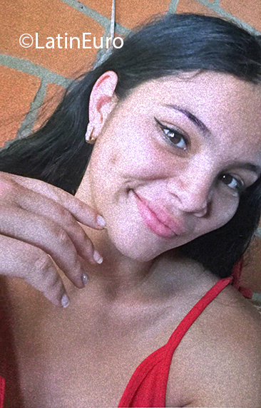 Date this funny Colombia girl Laura from Cartago CO26900