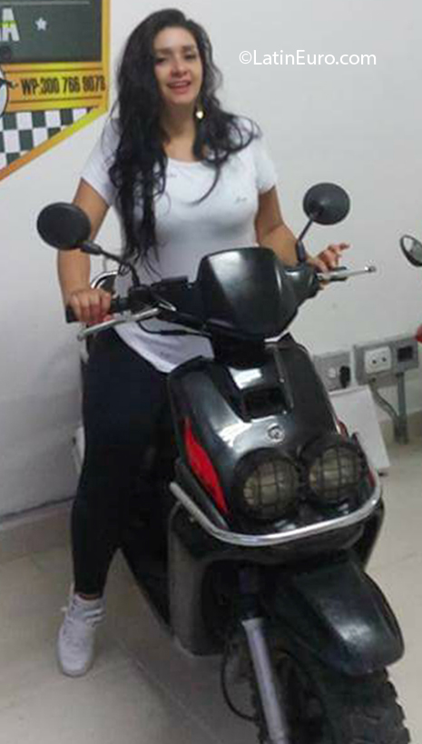 Date this hot Colombia girl Michel from Medellin CO26953