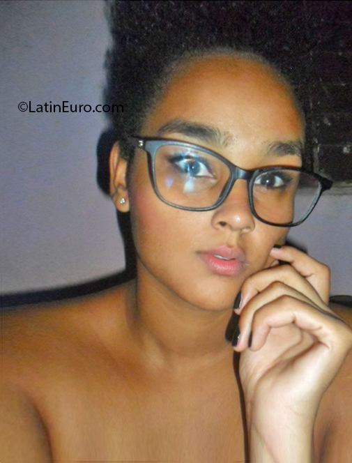 Date this sensual Brazil girl Mara from Ponte Nova BR11081
