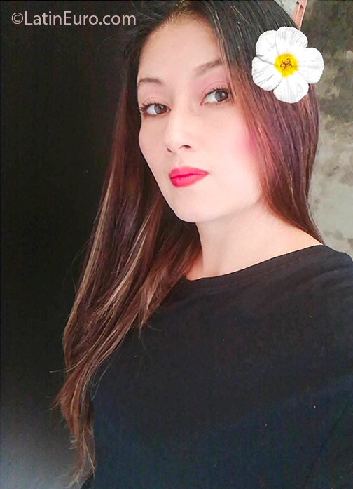 Date this gorgeous Colombia girl Judy from Bogota CO28434