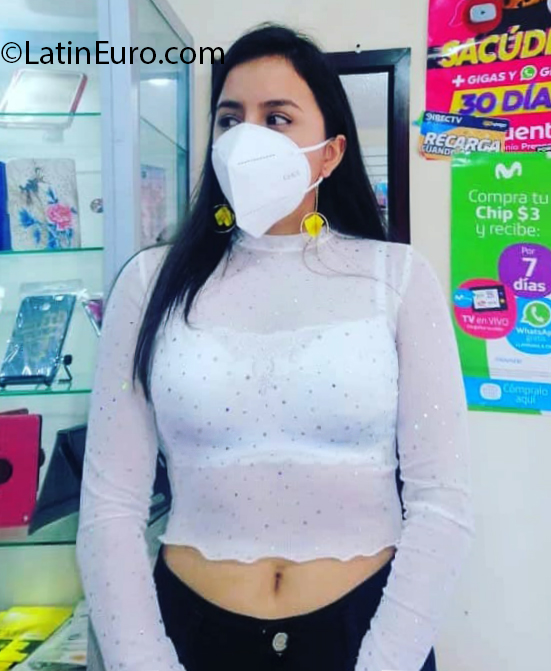 Date this stunning Ecuador girl Kary from Cuenca EC460