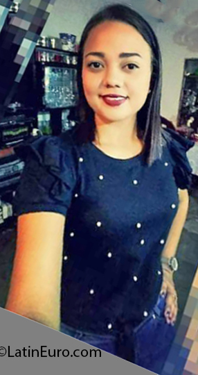 Date this sensual Colombia girl Sari from Barranquilla CO27077