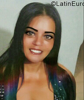 Date this foxy Venezuela girl Aztilay from Guaicaipuro VE3181