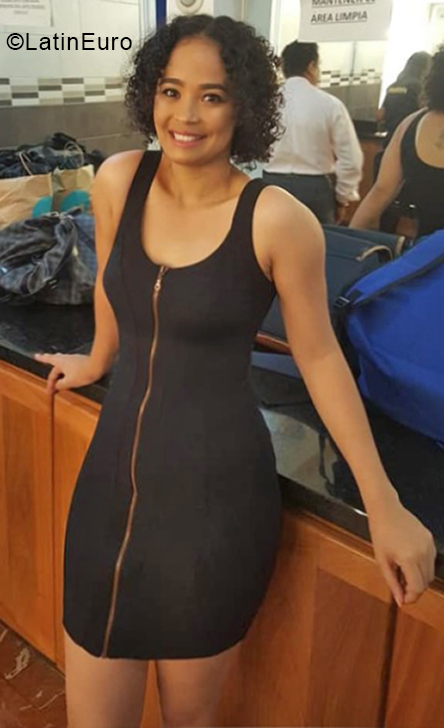 Date this stunning Dominican Republic girl Kati from Santiago DO37931