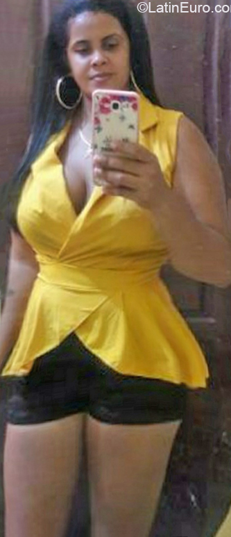 Date this voluptuous Dominican Republic girl Arlenis from Puerto Plata DO39776