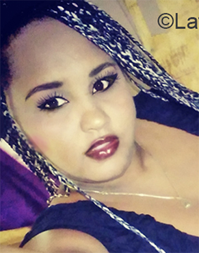 Date this stunning Cuba girl Yinet from Havana CU676