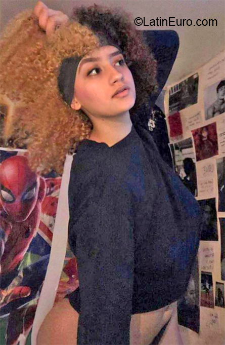 Date this sultry Dominican Republic girl Sara from Santo Domingo DO38014