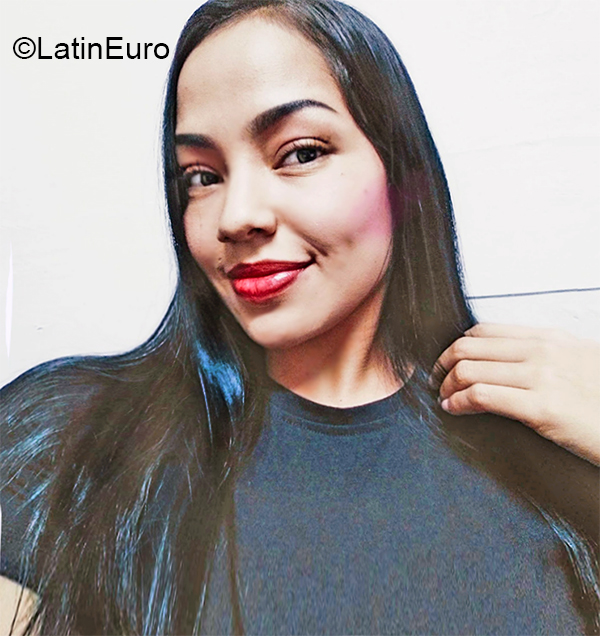 Date this lovely Colombia girl Joanna from Medellin CO27244