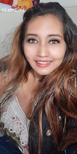Date this gorgeous Colombia girl Andrea from Bogota CO27250