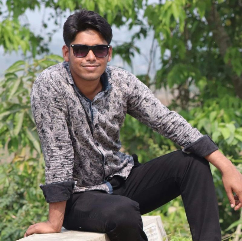 Date this sensual Bangladesh man Niloy from Shariatpur BD153