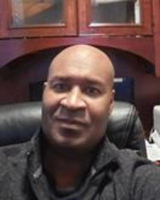 Date this gorgeous Canada man Anthony from London CA835