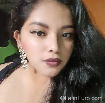 Date this athletic Colombia girl DIANA from Colombia CO28893