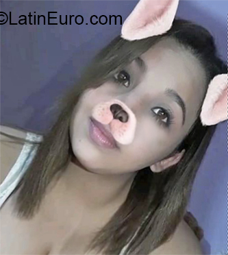 Date this passionate Argentina girl Gimena from San Francisco AR401