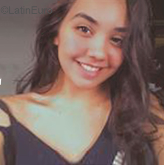 Date this funny Brazil girl Maia from Teresina BR11136