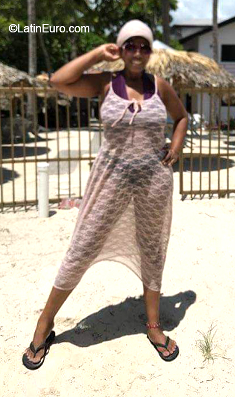 Date this delightful Dominican Republic girl Joanna from Santo Domingo DO38153