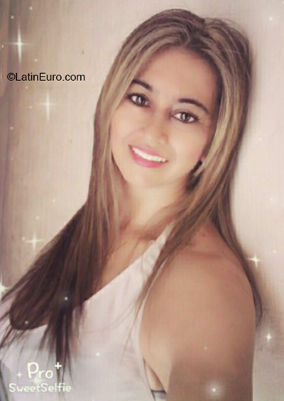 Date this fun Colombia girl Miyelay from Cota CO27370