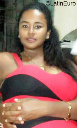 Date this lovely Cuba girl Alexandra from Havana CU693
