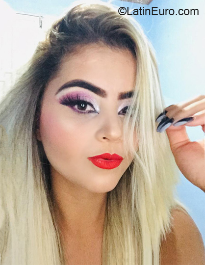 Date this hard body Brazil girl Taina from Porto Seg uro BR11183
