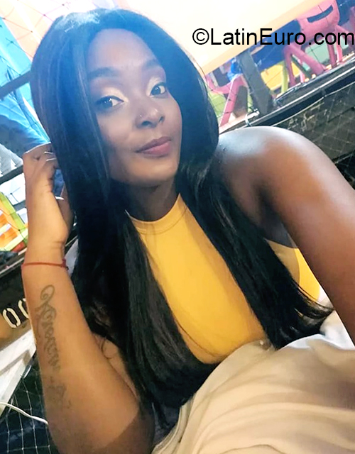 Date this nice looking Colombia girl Mileidy from Cali CO27849