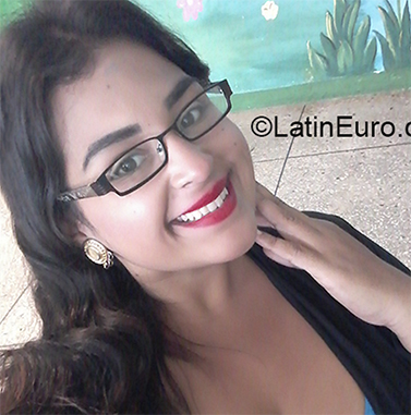 Date this exotic Venezuela girl Meleidi from Barquisimeto VE3309