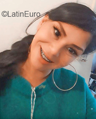 Date this beautiful Colombia girl Mia from Bogota CO28026