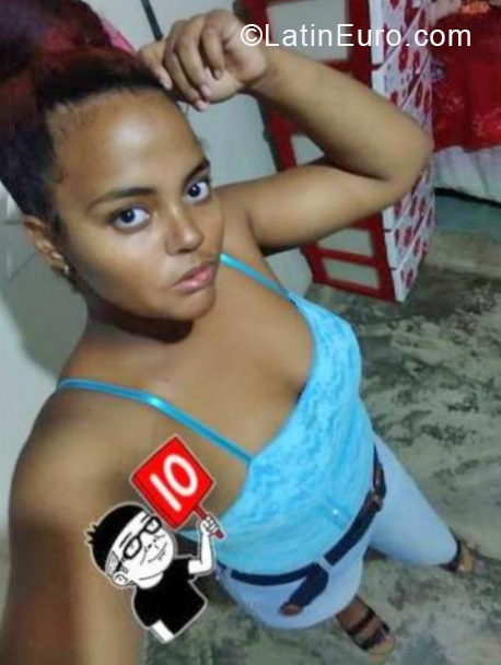 Date this attractive Dominican Republic girl Delvania from Bonao DO38504