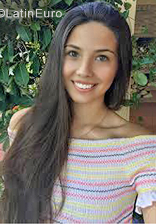 Date this happy Colombia girl Emily from Medellin CO28197