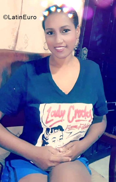 Date this delightful Colombia girl Ximena from Cali CO28219