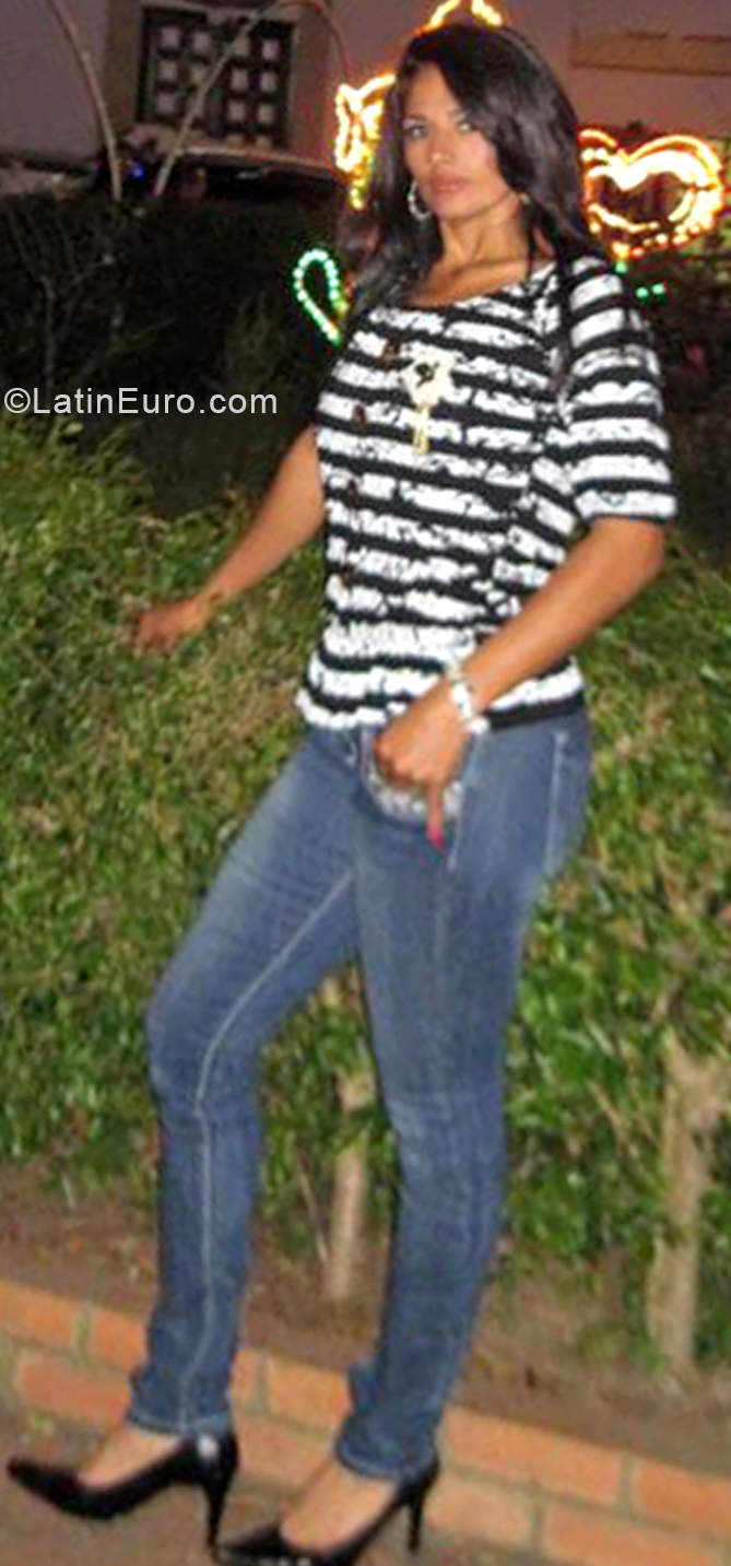 Date this fun Colombia girl Maria from Fusagasuga CO28237