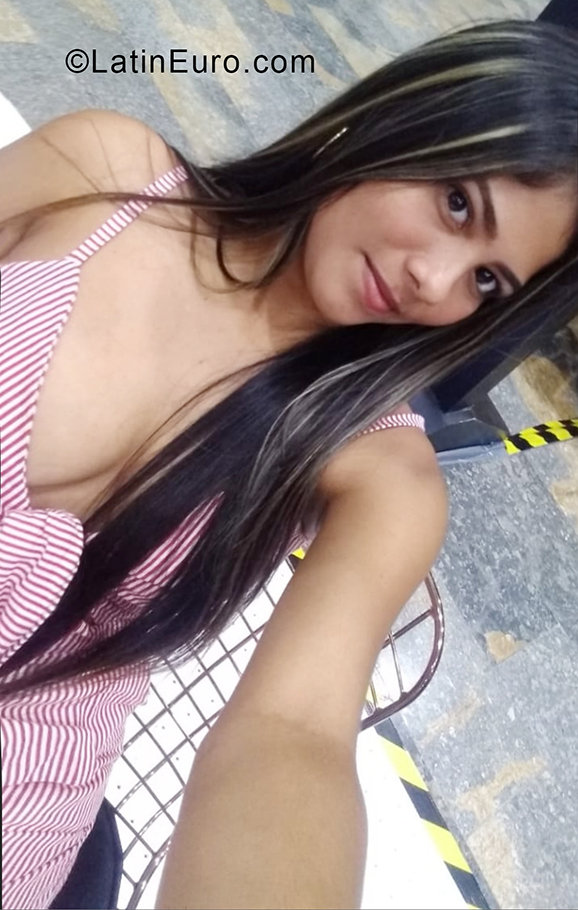 Date this beautiful Colombia girl Anabel from Monteria CO28246