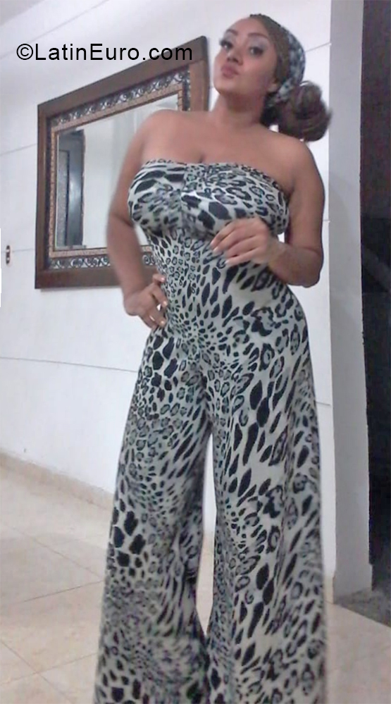 Date this funny Colombia girl Diana from Cali CO28300