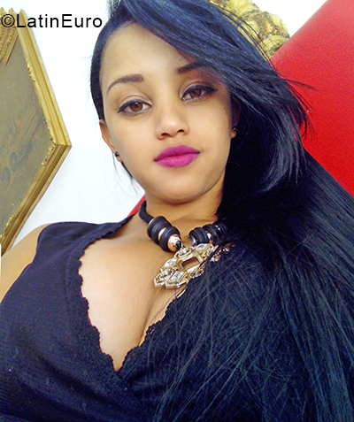 Date this stunning Dominican Republic girl Alana from Santo Domingo DO38641