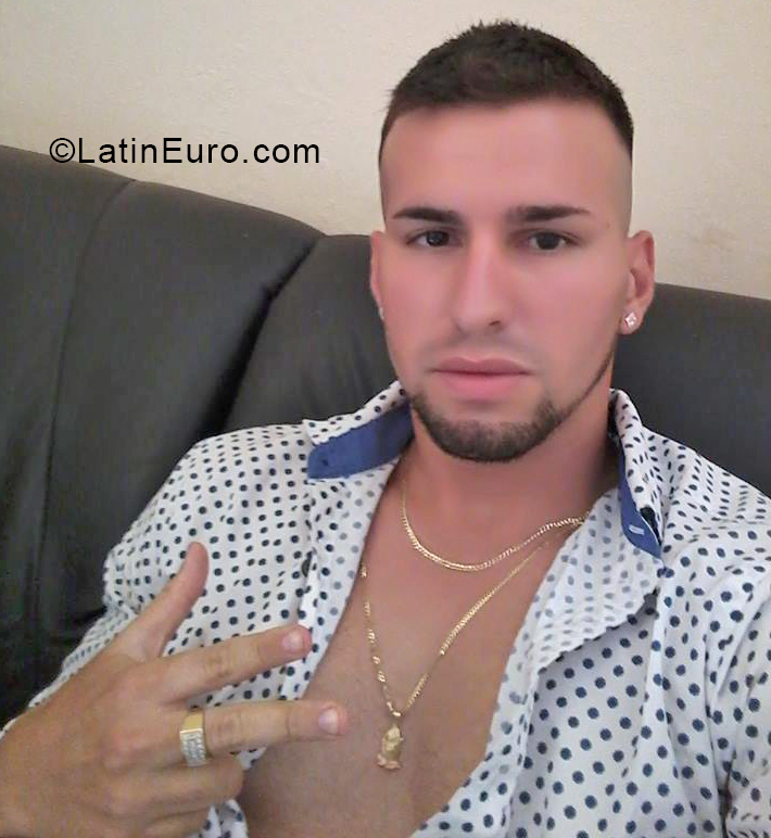 Date this exotic Chile man Angel from Lautaro CL192