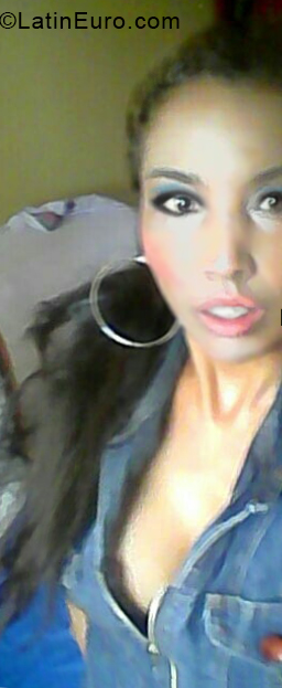 Date this gorgeous Colombia girl Claudia from Popayan CO28406