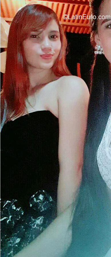Date this attractive Venezuela girl Siney from Barquisimeto VE3490