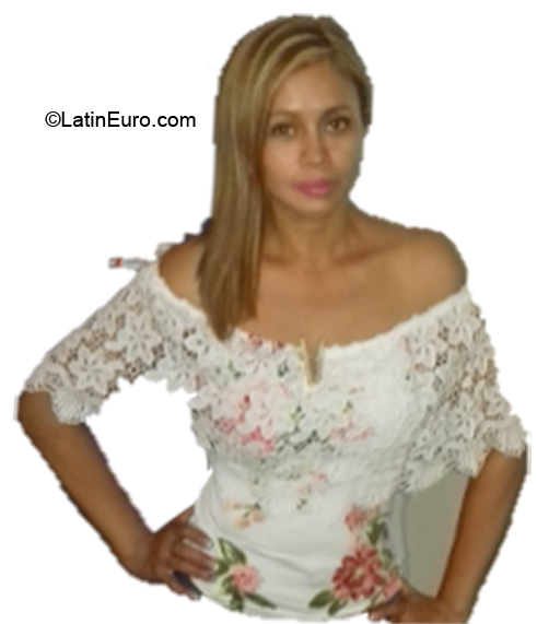 Date this young Ecuador girl Gloria from Quito EC612