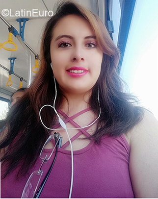 Date this gorgeous Ecuador girl Yadira from Quito EC614