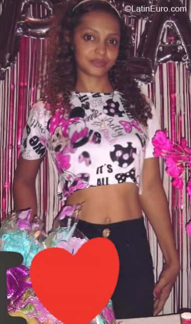 Date this stunning Colombia girl Sirlas from Riohacha CO28612