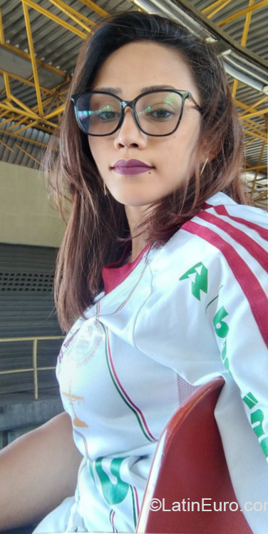 Date this cute Brazil girl V from Rio De Janeiro BR11241