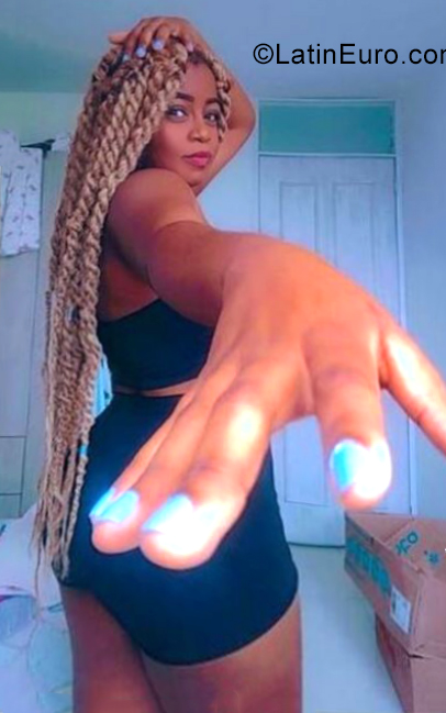 Date this athletic Colombia girl Darl from Cali CO28688