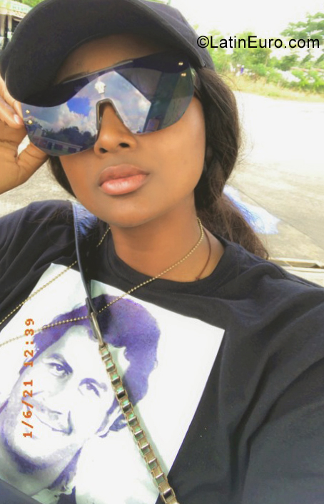 Date this nice looking Colombia girl Katerin from Cali CO28693