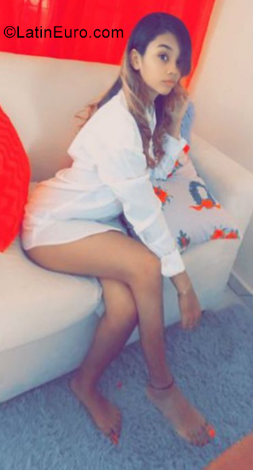 Date this cute Dominican Republic girl Warnaris from Hato Mayor Del Rey DO38895
