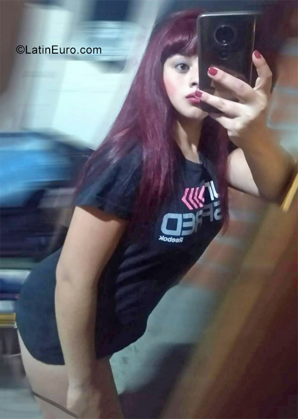 Date this lovely Argentina girl Emilce from Buenos Aires AR573