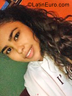 Date this young Panama girl Gladys from Panama PA1235
