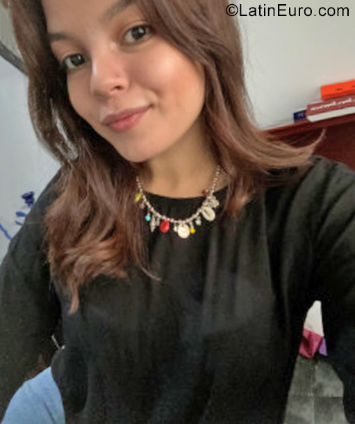 Date this hard body Colombia girl Diana from Bogota CO29116