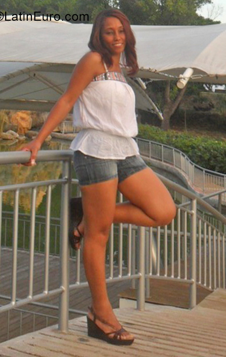 Date this gorgeous Dominican Republic girl Jary from Santo Domingo DO39218