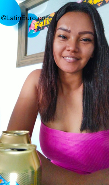 Date this good-looking Colombia girl Jineth from Cali CO29253